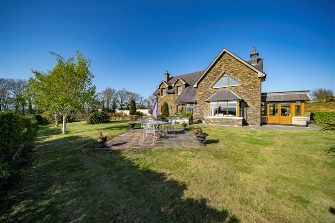 Black Quay House, Hollyhill, Kinsale, Cork