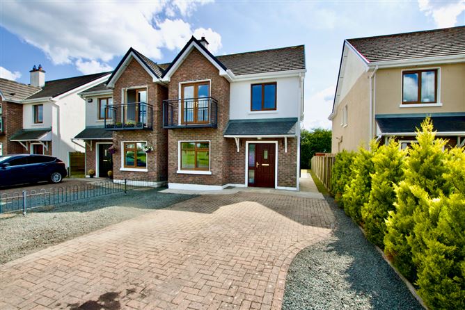 14 Newcastle Court Cluain Ri , Ballymahon, Longford