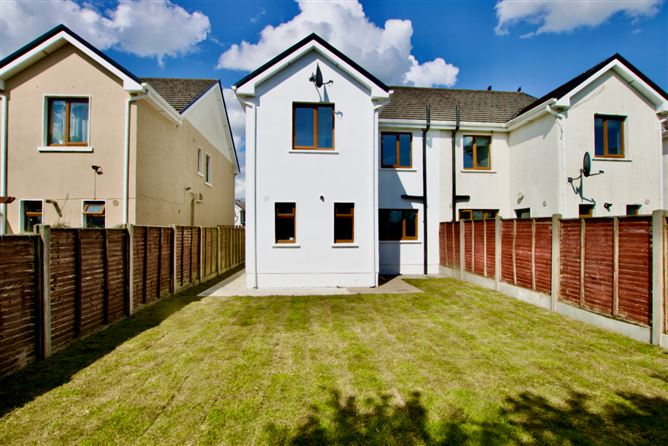 14 Newcastle Court Cluain Ri , Ballymahon, Longford