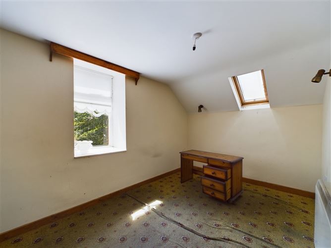 Carrigaholt Cottage, Castle & Lands, Rinemackaderrig, Carrigaholt Castle, Carrigaholt, Co. Clare