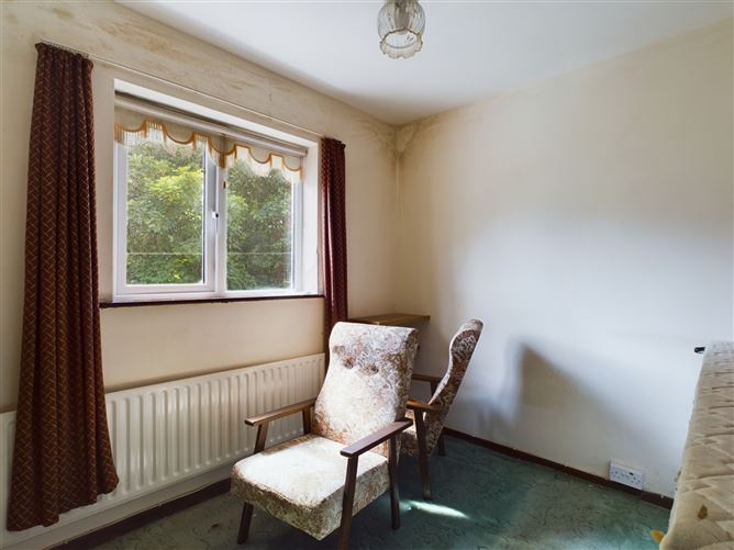 Carrigaholt Cottage, Castle & Lands, Rinemackaderrig, Carrigaholt Castle, Carrigaholt, Co. Clare