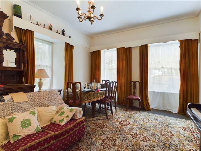Carrigaholt Cottage, Castle & Lands, Rinemackaderrig, Carrigaholt Castle, Carrigaholt, Co. Clare