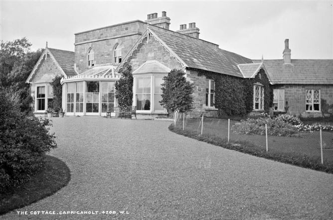 Carrigaholt Cottage, Castle & Lands, Rinemackaderrig, Carrigaholt Castle, Carrigaholt, Co. Clare