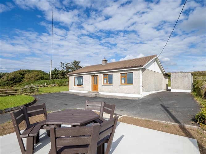 Mourneen Cottage,H71HP74, Cleggan, Galway