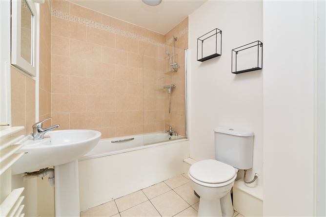 104 Academy Square, Academy Street,, Navan, Meath