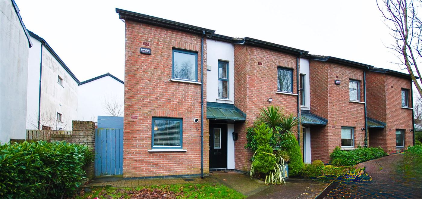 1 Hunters Parade, Hunters Wood, Ballycullen, Dublin 24
