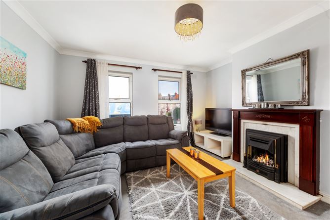 15 Eaton Hall, Terenure Road North, Dublin 6W