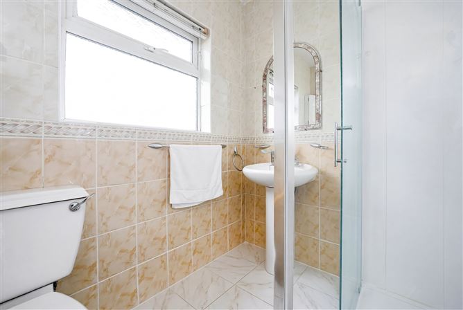 63 Sycamore Park, Glasnevin, Dublin 11