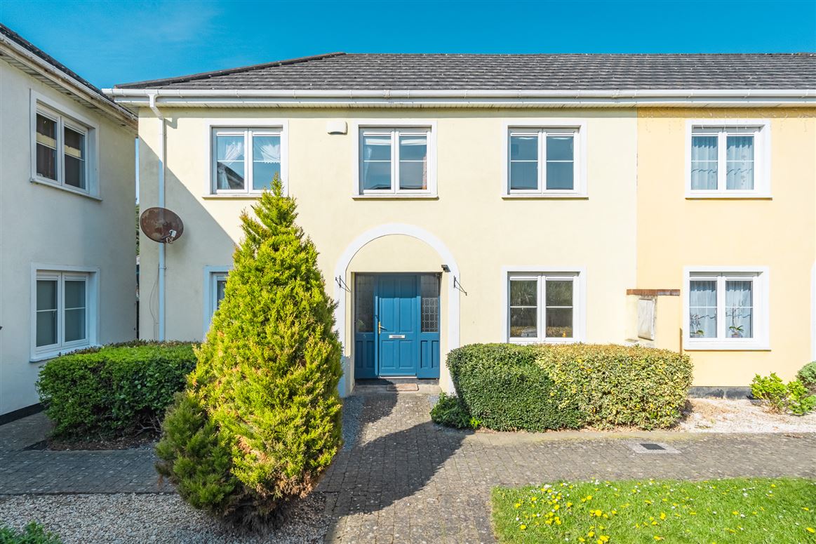 5 Curragh Hall Court, Tyrrelstown, Dublin 15