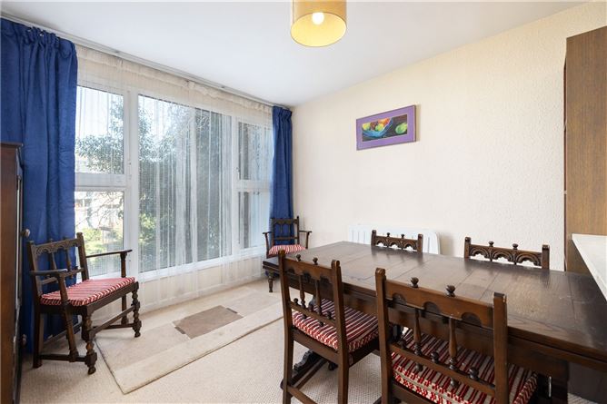 29 Woodview Court, Glenalbyn Road, Stillorgan, Co. Dublin