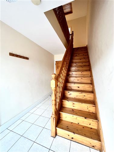 17 Chapel Square, Castleisland, Kerry