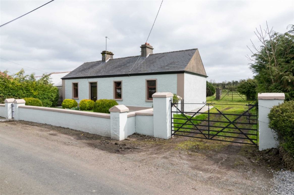 Lot 1 Cottage & Outbuildings On C. 1.70 Acres, Kileenboy, Kilteevan