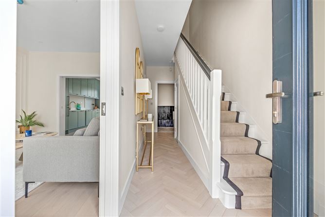 https://photos-a.propertyimages.ie/media/4/9/6/4958694/913ede13-aaa6-418c-b02d-298671bfaff0_l.jpg