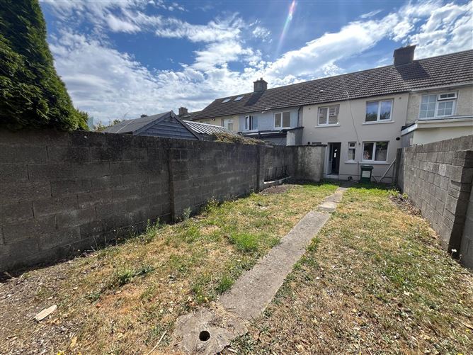 Photo 15 of 16 — Walkinstown Drive, Walkinstown, Dublin 12
