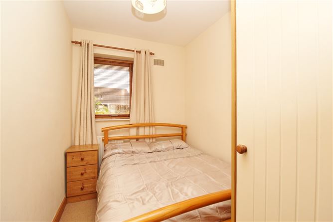 19 Ashleigh Court, Castleknock, Dublin 15