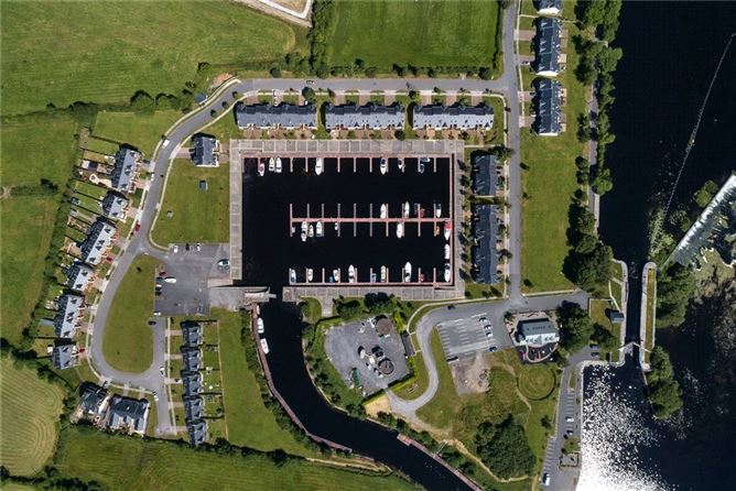 12 Harbour View, Tarmonbarry, Co. Roscommon