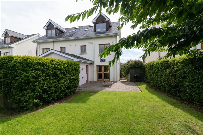 12 Harbour View, Tarmonbarry, Co. Roscommon
