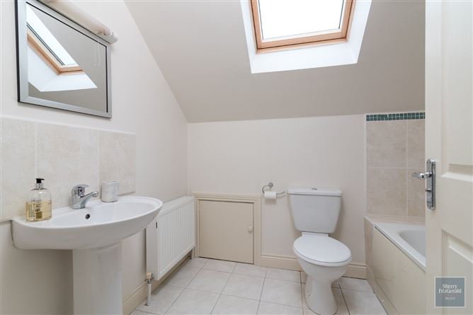 12 Harbour View, Tarmonbarry, Co. Roscommon