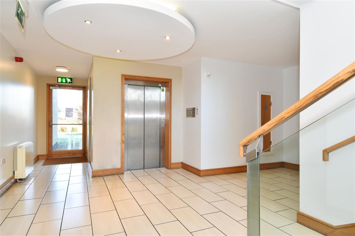 5 Aisling Court, Ballyloughane Road, Renmore, Galway