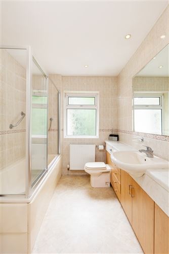 8 Homeleigh, Porterstown Road, Castleknock, Dublin 15