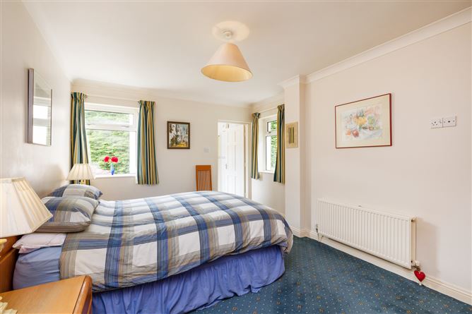 8 Homeleigh, Porterstown Road, Castleknock, Dublin 15