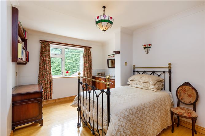8 Homeleigh, Porterstown Road, Castleknock, Dublin 15