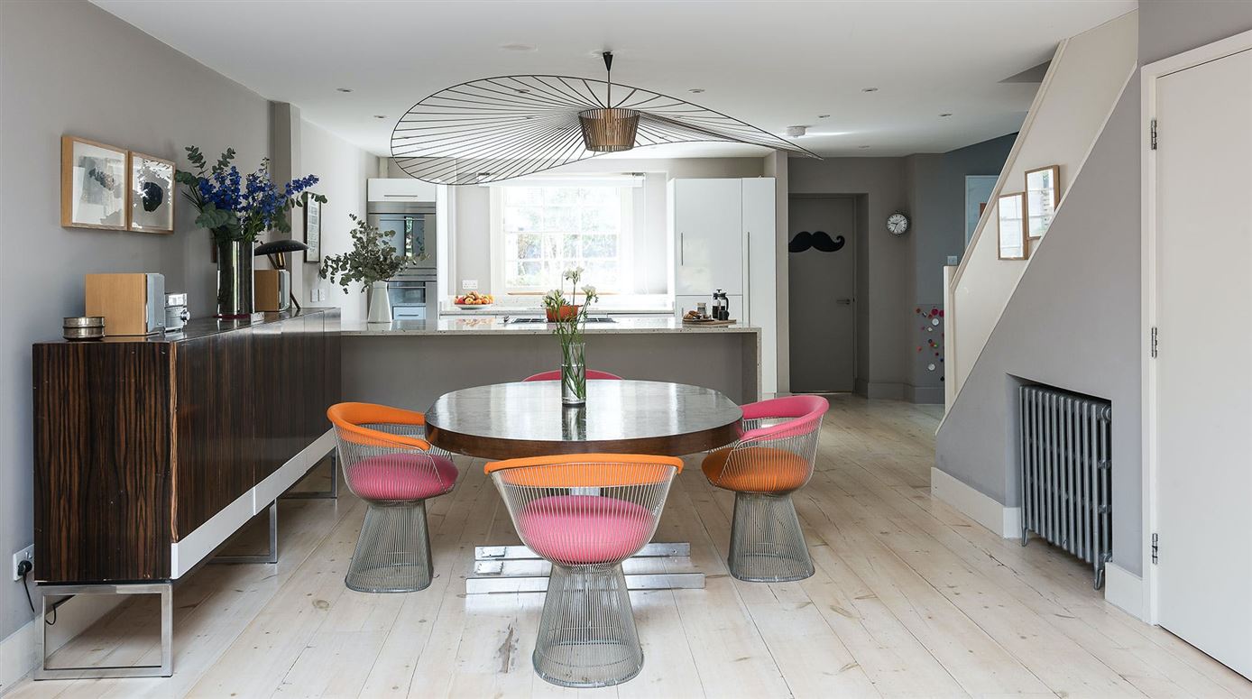 The Luxe,London,Greater London,United Kingdom
