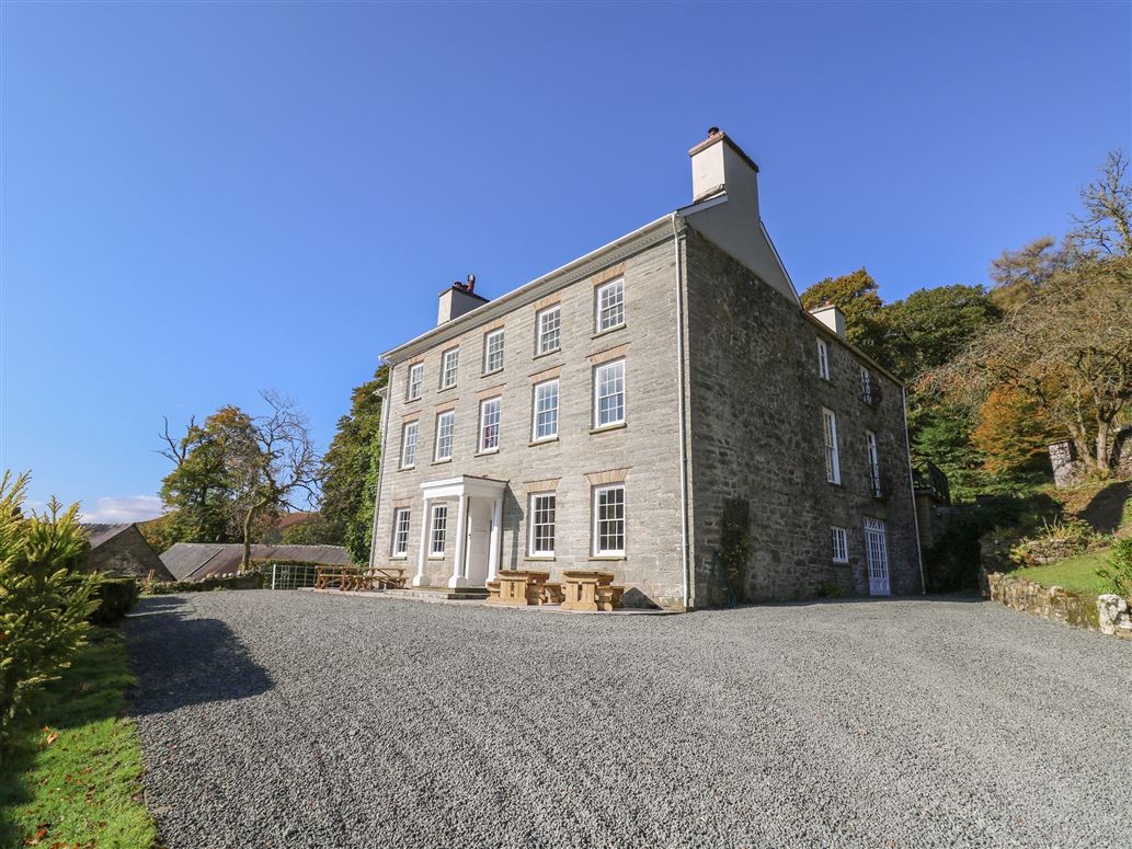 Llwynderw Hall,Llanwrtyd Wells,Powys,Wales