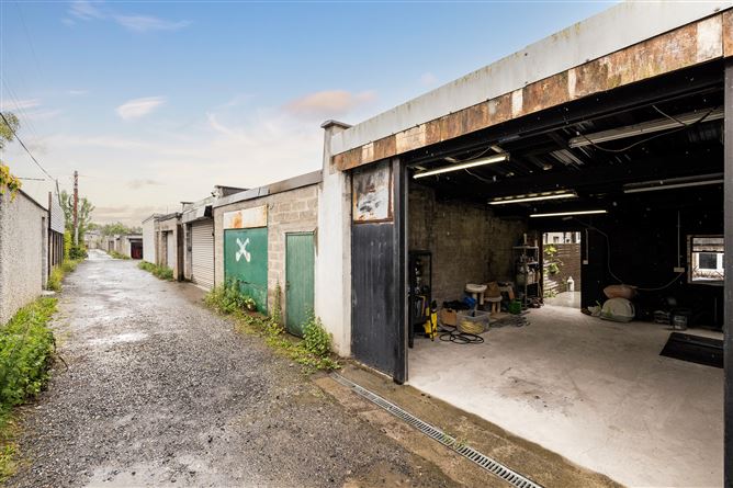 https://photos-a.propertyimages.ie/media/4/9/7/4935794/97ab5953-f6b4-4e67-81c3-c752a214d253_l.jpg