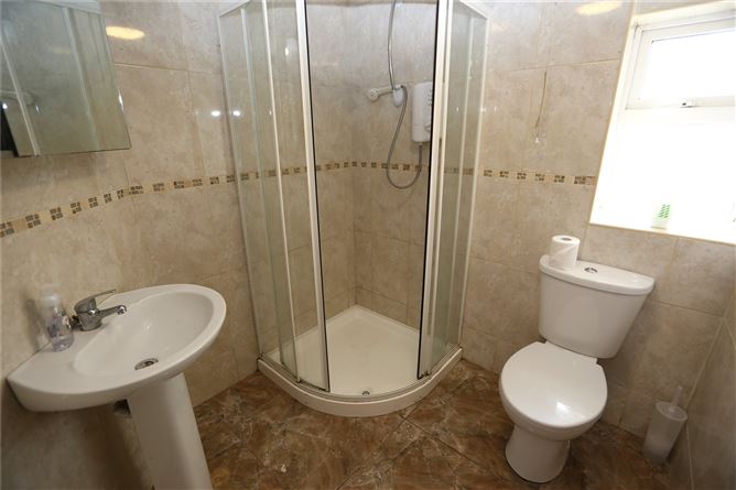 Village Lodge, Eastham Road, Bettystown, Co. Meath