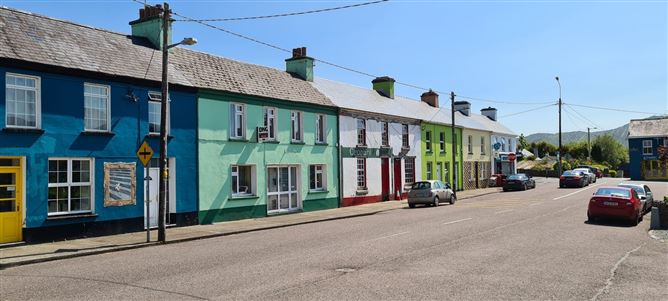 Fordham House, South Square, Sneem, Co. Kerry