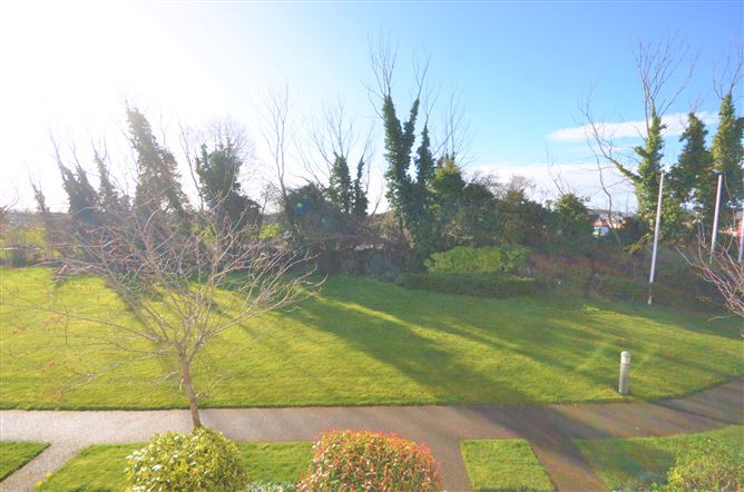 27 Embassy Manor , Kill, Kildare