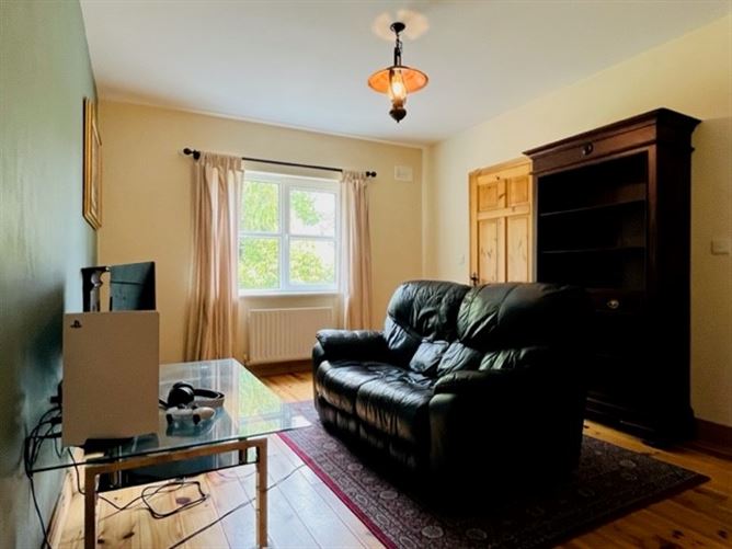 Rose Cottage, Lissycasey, Clare Costelloe Estate Agents