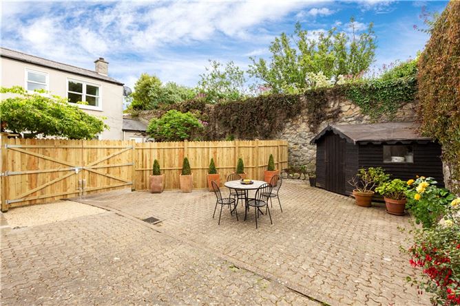 Mews, 2 Rear 93 Booterstown Avenue, Booterstown, Co. Dublin