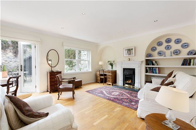 Mews, 2 Rear 93 Booterstown Avenue, Booterstown, Co. Dublin