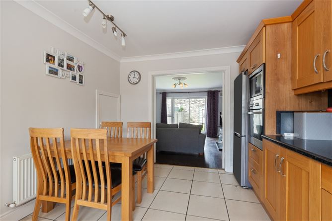 80 Glasnevin Woods, Glasnevin, Dublin 11.