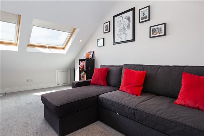 80 Glasnevin Woods, Glasnevin, Dublin 11.