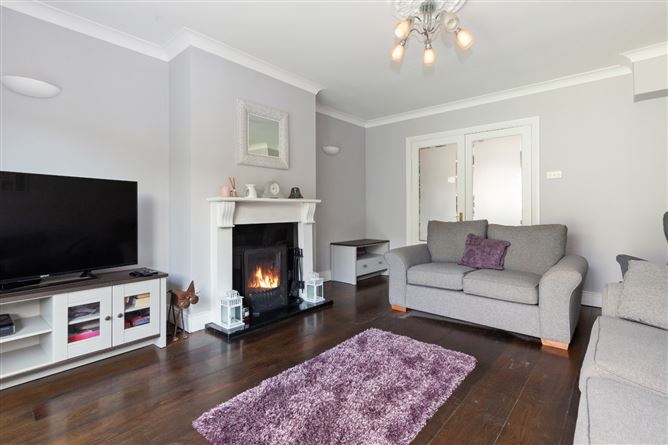 80 Glasnevin Woods, Glasnevin, Dublin 11.