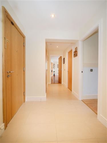 143 Wyckham Point , Wyckham Way , Dundrum, Dublin