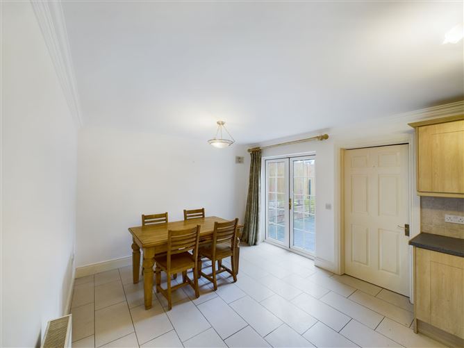 11 Innis Gardens, Leighlinbridge, Carlow