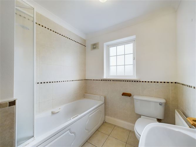 11 Innis Gardens, Leighlinbridge, Carlow