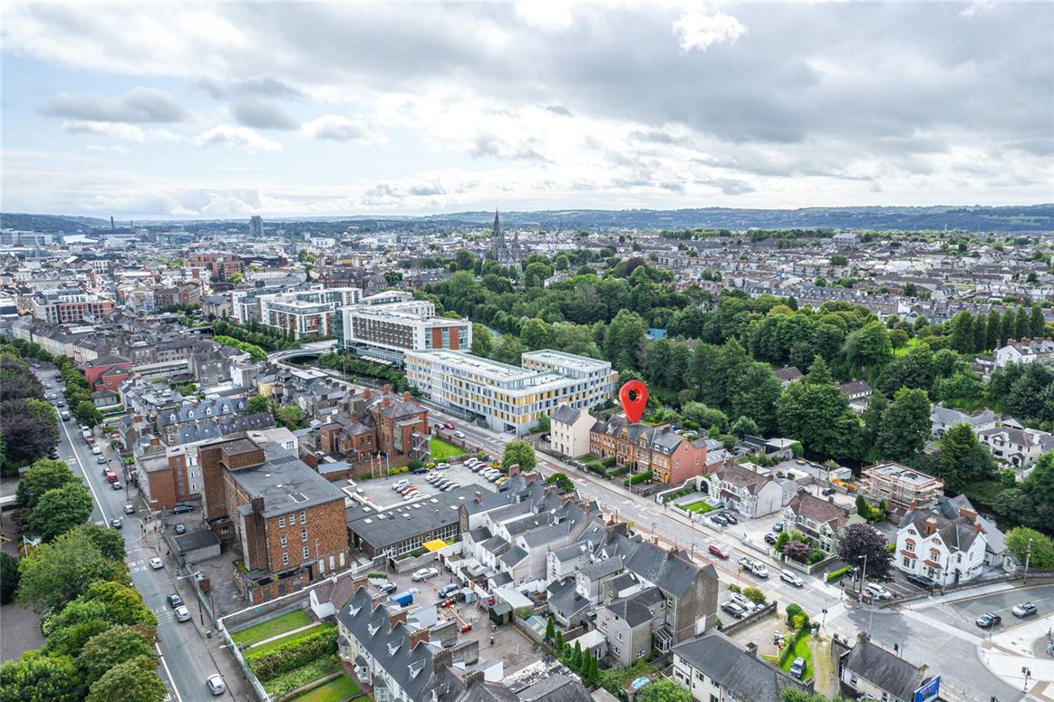 2 Inniscarrig Terrace, Western Road, Cork City