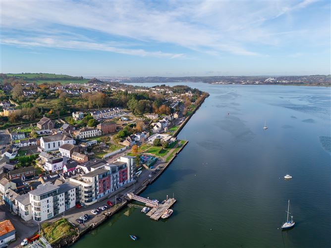 13 Mariners Quay, Passage West, Cork