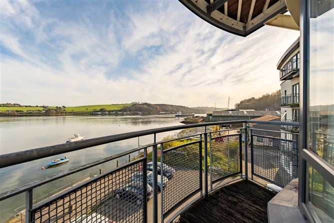 13 Mariners Quay, Passage West, Cork