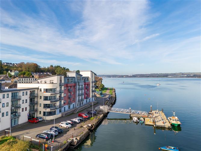 13 Mariners Quay, Passage West, Cork