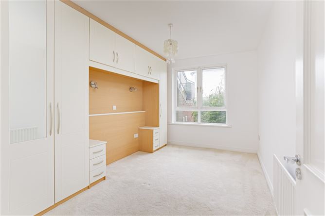 17 Ballintyre Meadows, Ballinteer, Dublin 16