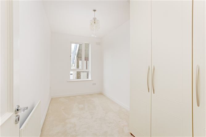 17 Ballintyre Meadows, Ballinteer, Dublin 16