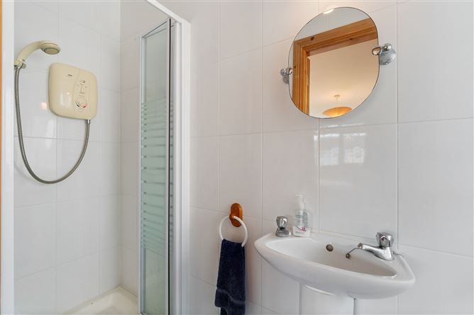 28 Carraig Geal, Loughrea, Galway