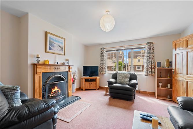 28 Carraig Geal, Loughrea, Galway