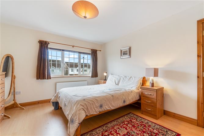 28 Carraig Geal, Loughrea, Galway